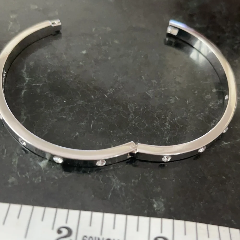 KATE SPADE HENGED RHINESTONE BANGLE - small wrist - Picture 5 of 7